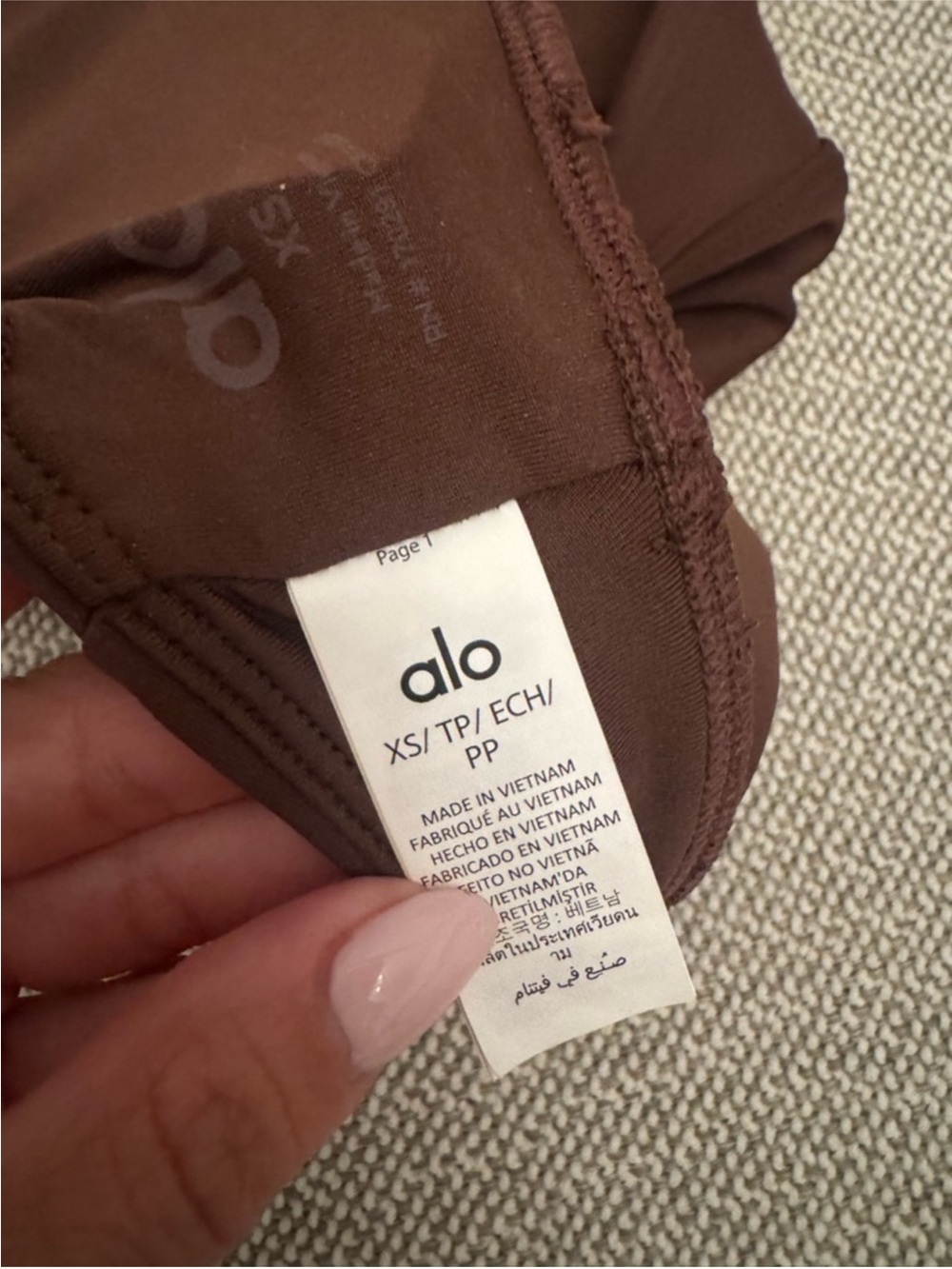 Alo Yoga Set - Picture 4 of 5